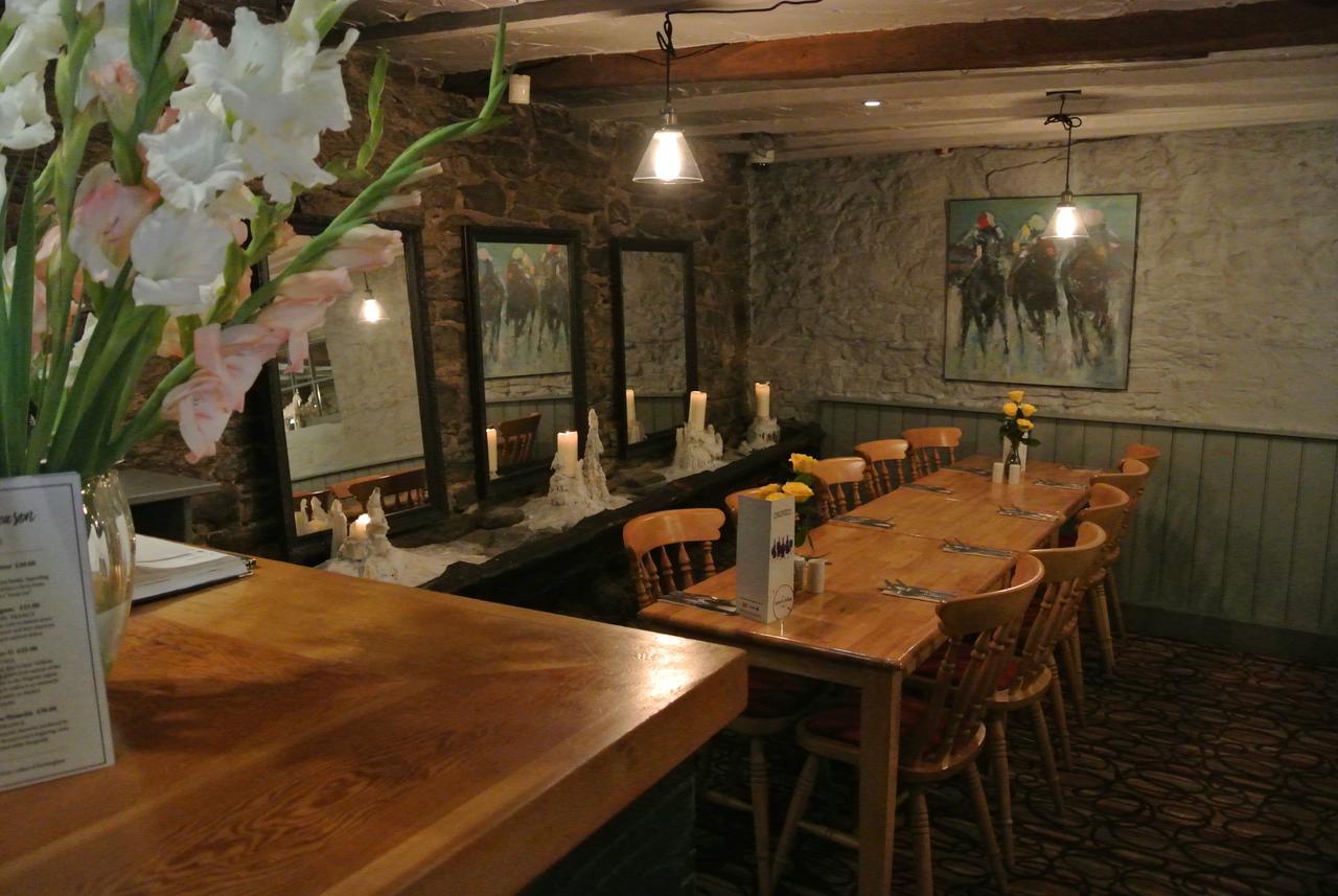 The Horse & Jockey Inn Knighton  Luaran gambar